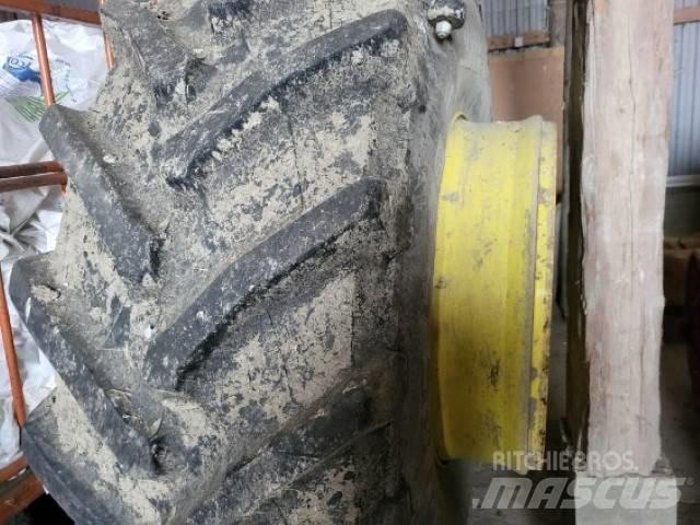 Trelleborg 650/85-38 Gume, kolesa in platišča