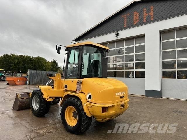 Volvo L 35 B Kolesni nakladalci