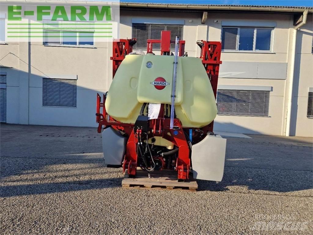 Hardi Mega 12 Vlečne škropilnice