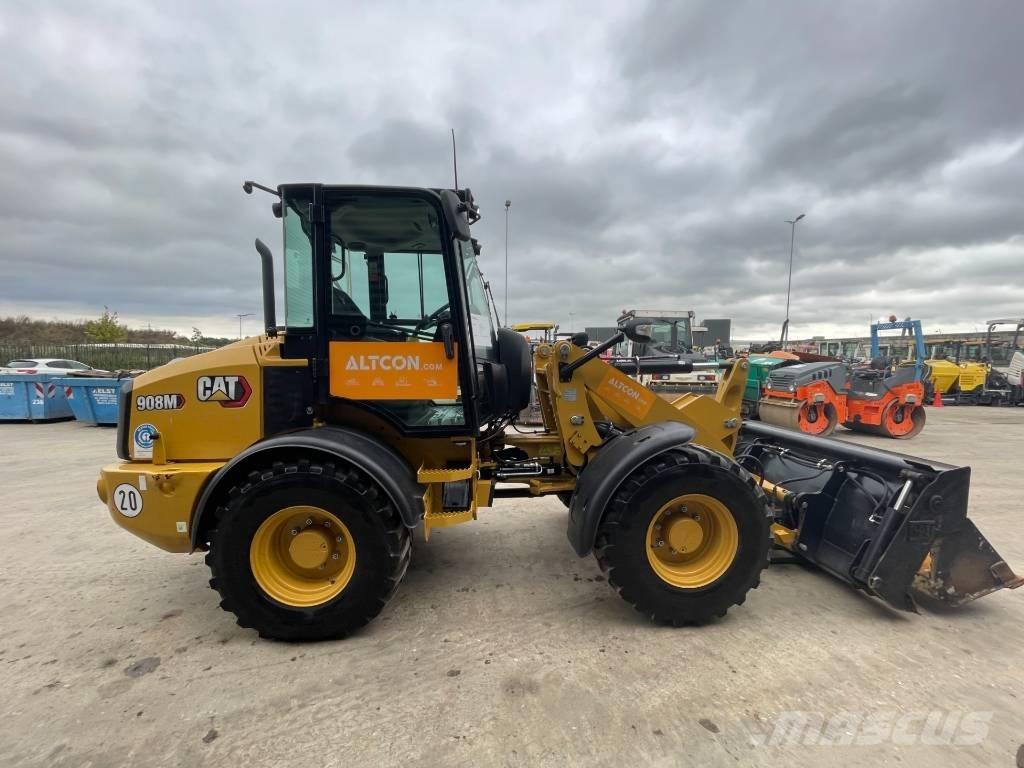 CAT 908M Kolesni nakladalci