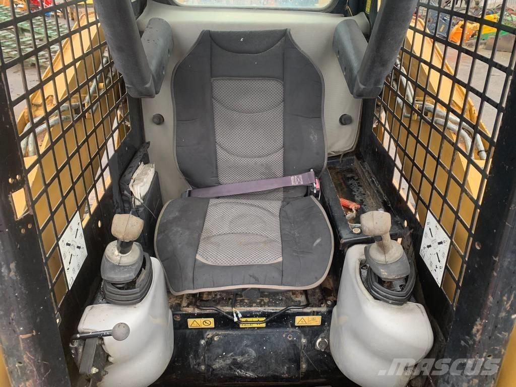 CAT 257 B Skid steer mini nakladalci