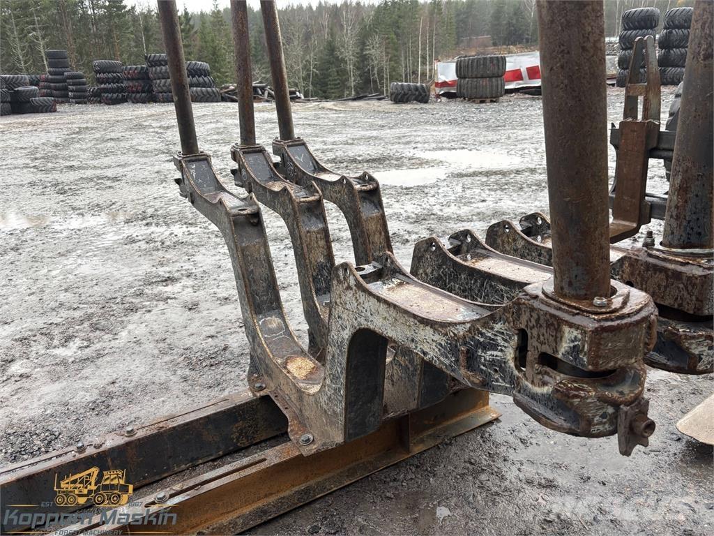 Komatsu 845 Druge komponente