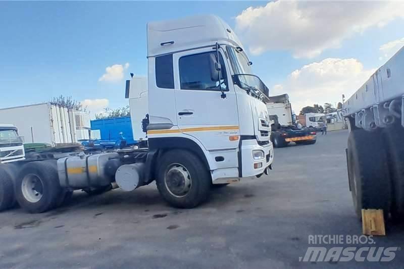 UD QUESTER GWE440 Drugi tovornjaki