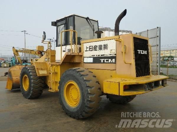 TCM 860-2 Kolesni nakladalci