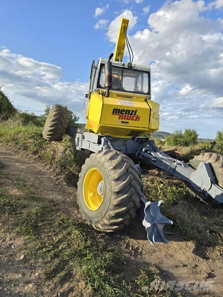 Menzi Muck A71 Bagri na kolesih