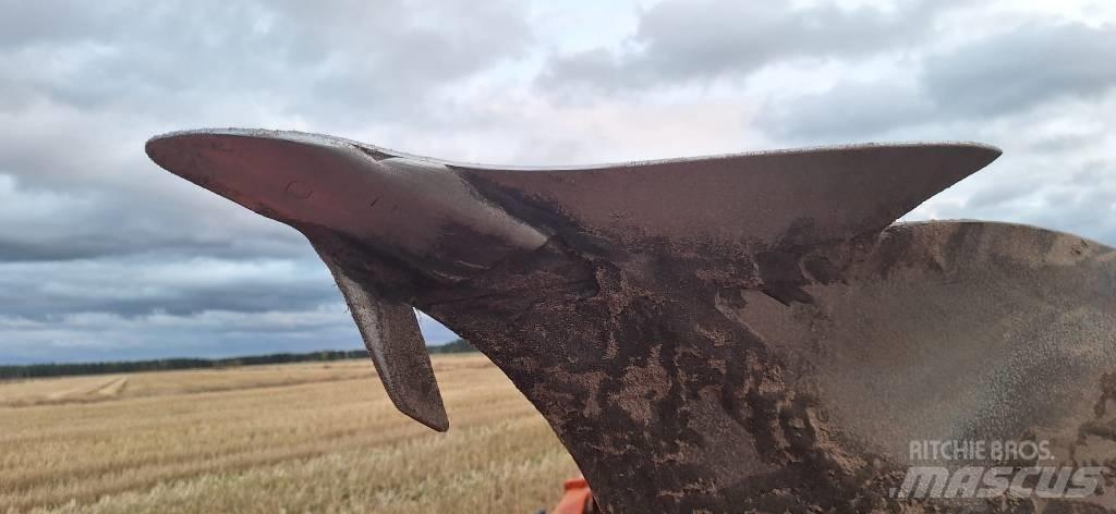 Kuhn Vari-Master 123 Obračalni plugi