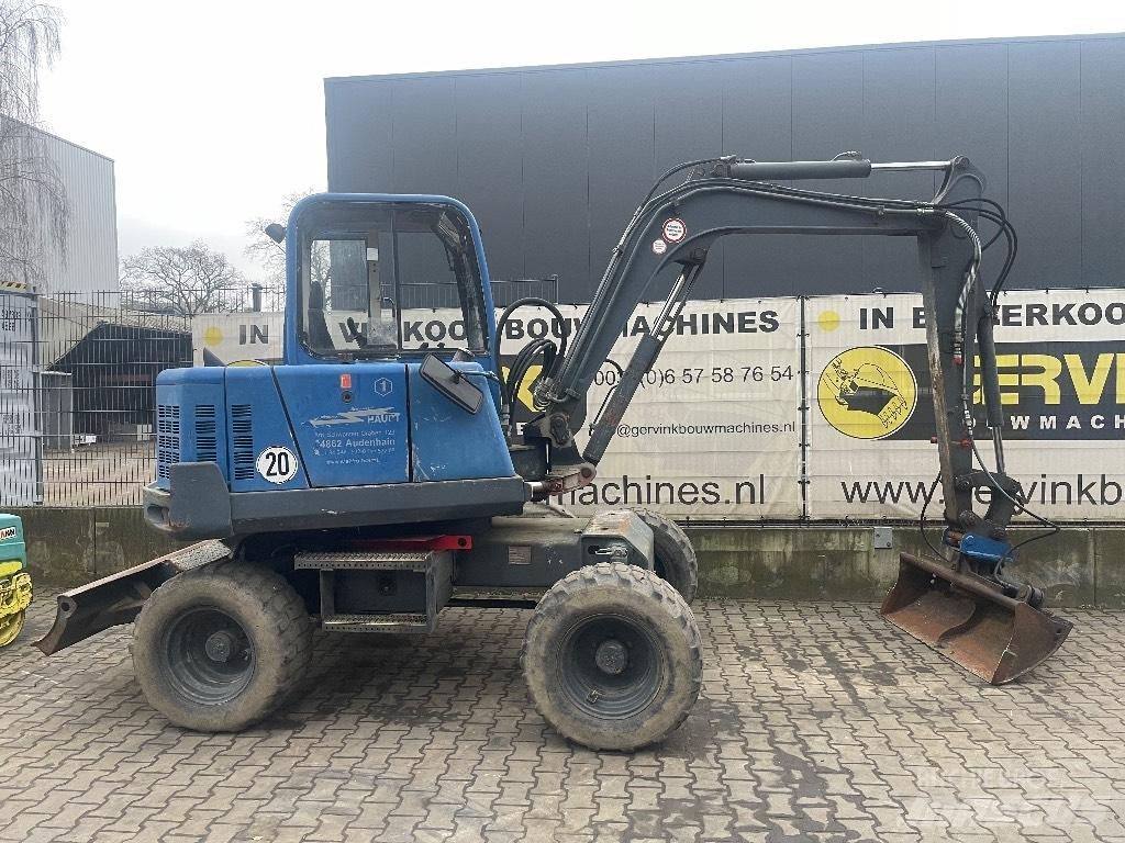  Peljop EW 256 Bagri na kolesih