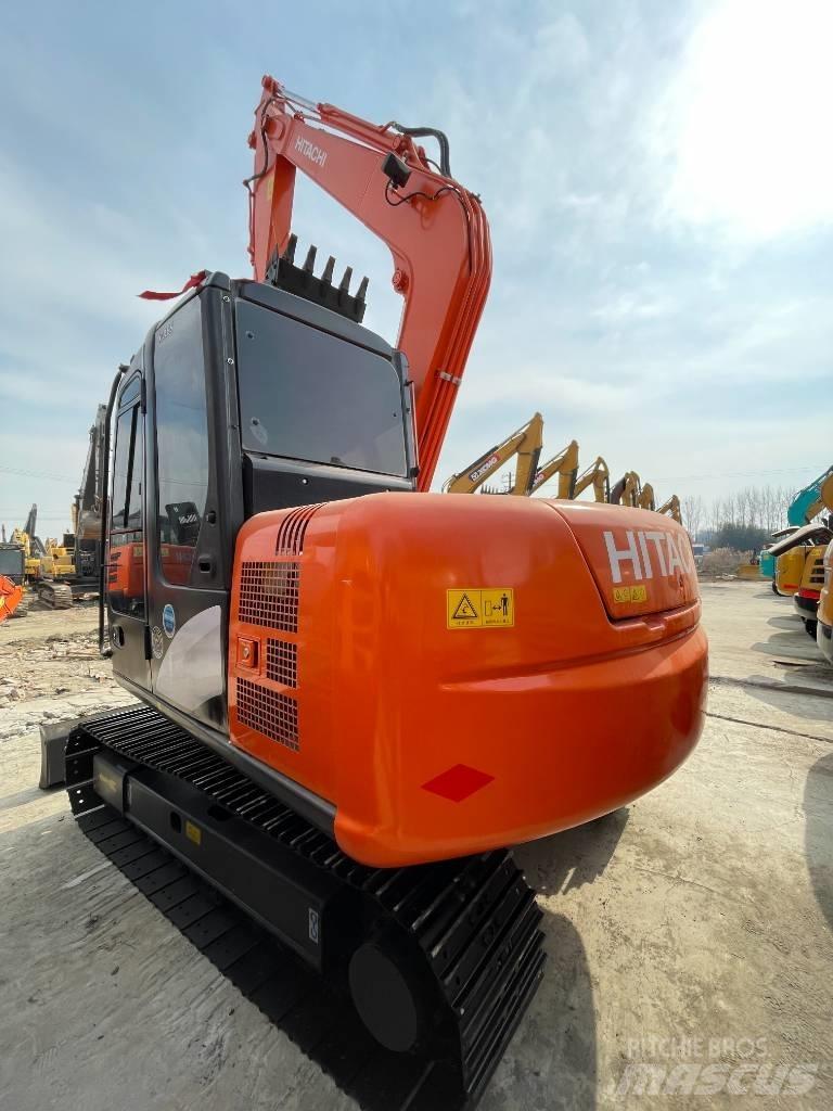 Hitachi 70 Mini bagri <7t
