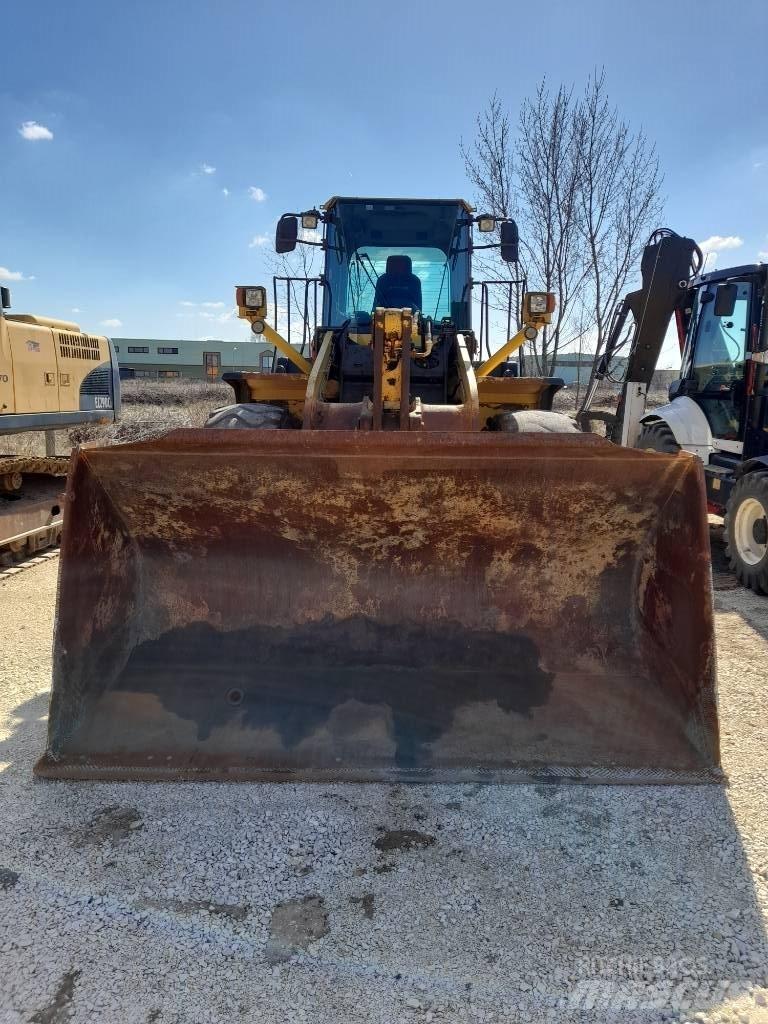 Komatsu WA 380-6 Kolesni nakladalci