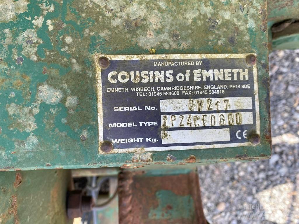 Cousins 6M PRESS Drugi kmetijski stroji