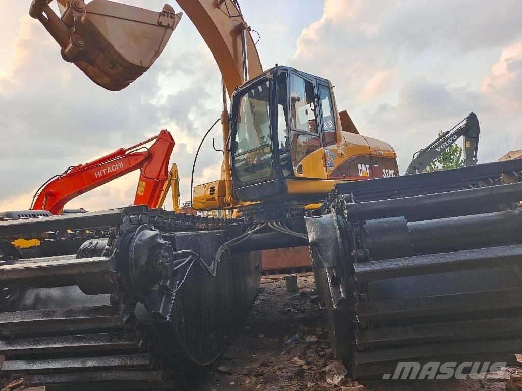 CAT 320 C Amfibijski bagri