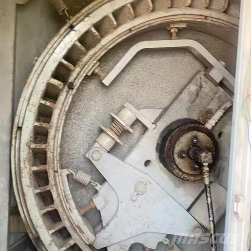 Kobelco 7150 Dvigala na gosenicah