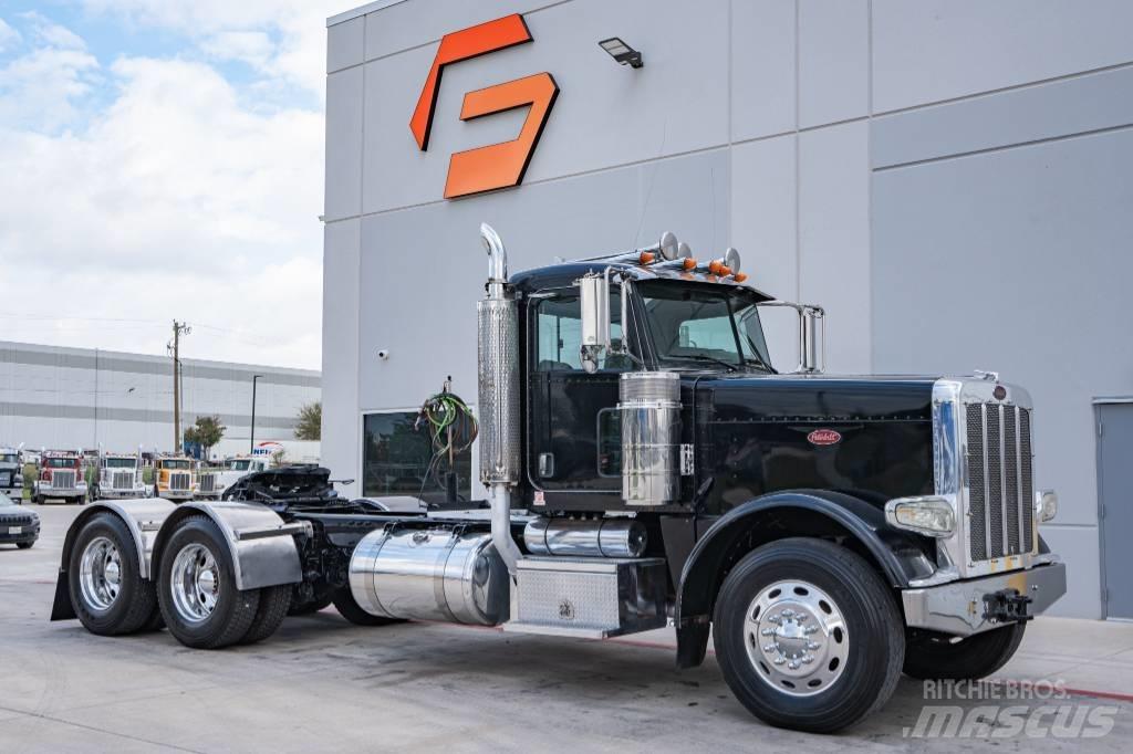 Peterbilt 388 Vlačilci
