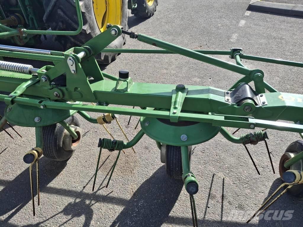 Krone KW 7.92/8 Obračalniki in zgrabljalniki