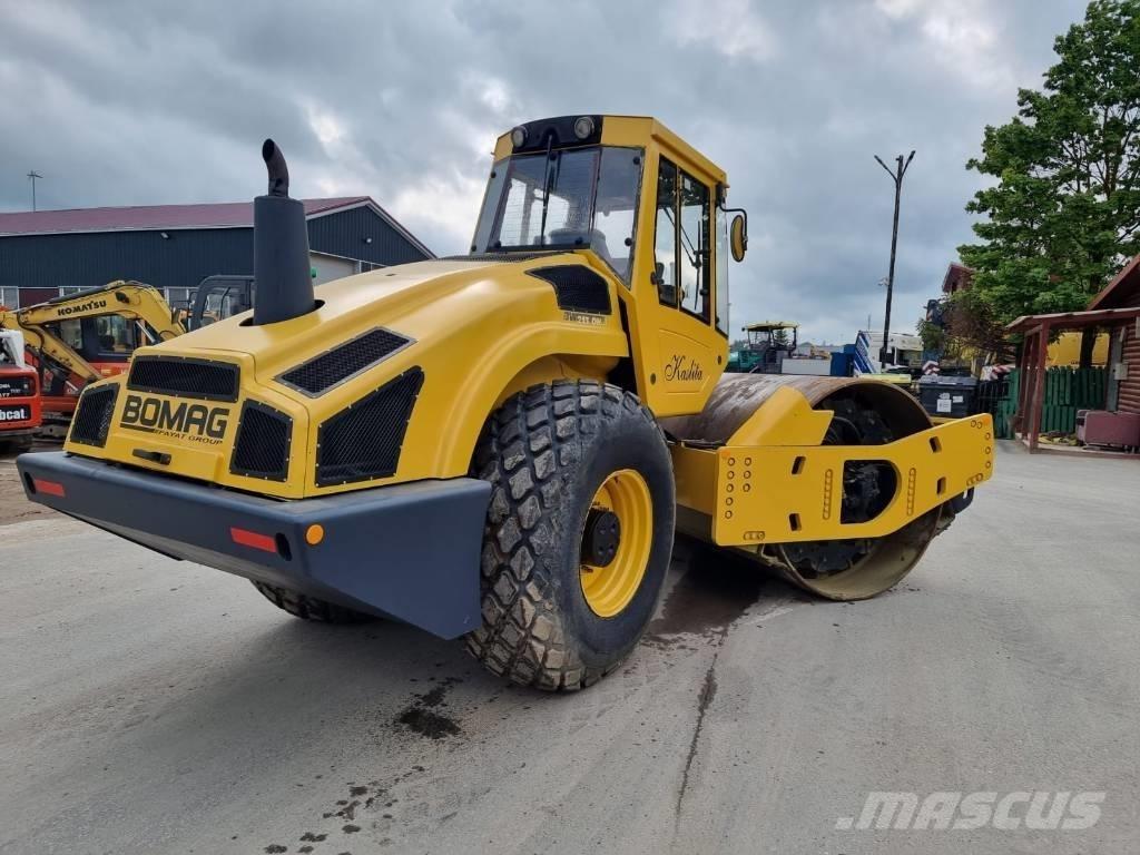 Bomag BW 213 D H-4 Enojni valjarji