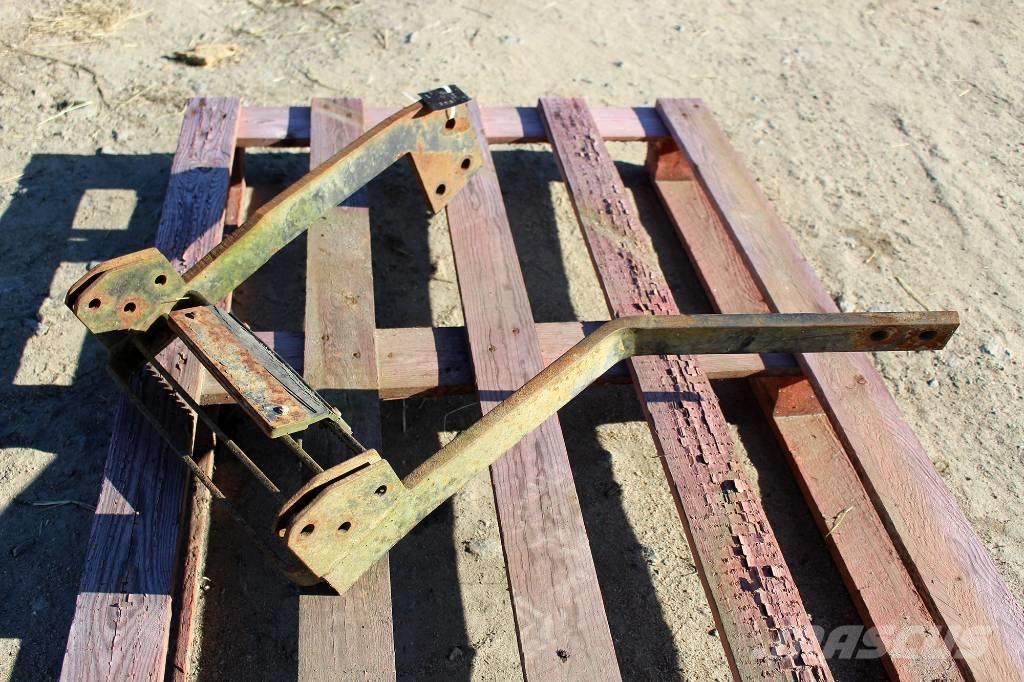  Fotsteg Podvozje in vzmetenje