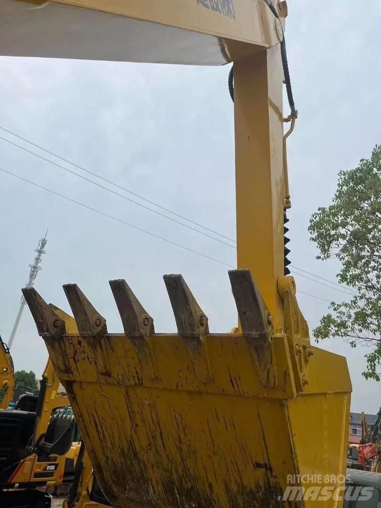 Komatsu PC70-8 Bagri goseničarji