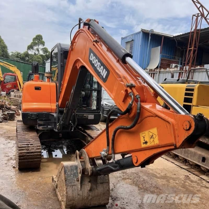 Doosan 60-9c Bagri goseničarji