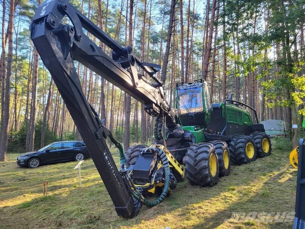 Johan Deere 1270G Harvesterji