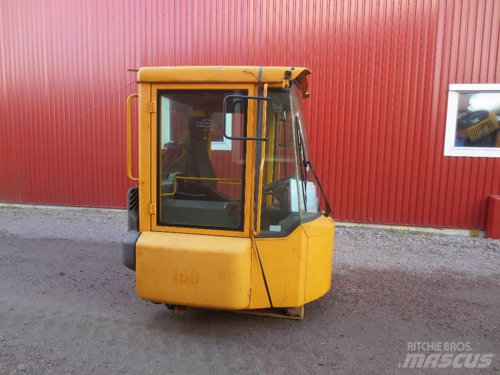 Volvo L 180 D Kabine in notranjost