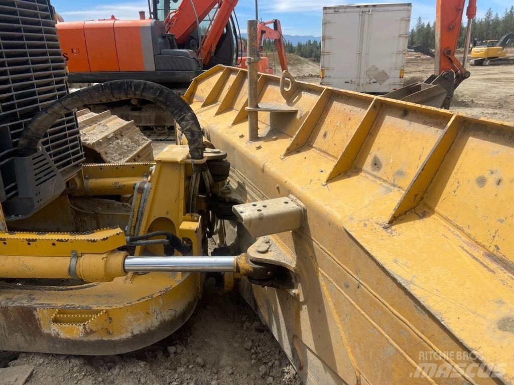 DEERE 750J Buldožerji goseničarji