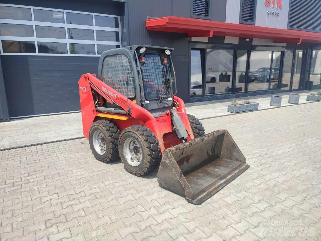 Neuson 701 S Skid steer mini nakladalci
