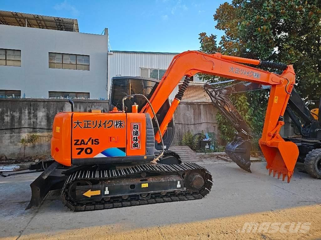 Hitachi ZX 70 Midi bagri 7t – 12t