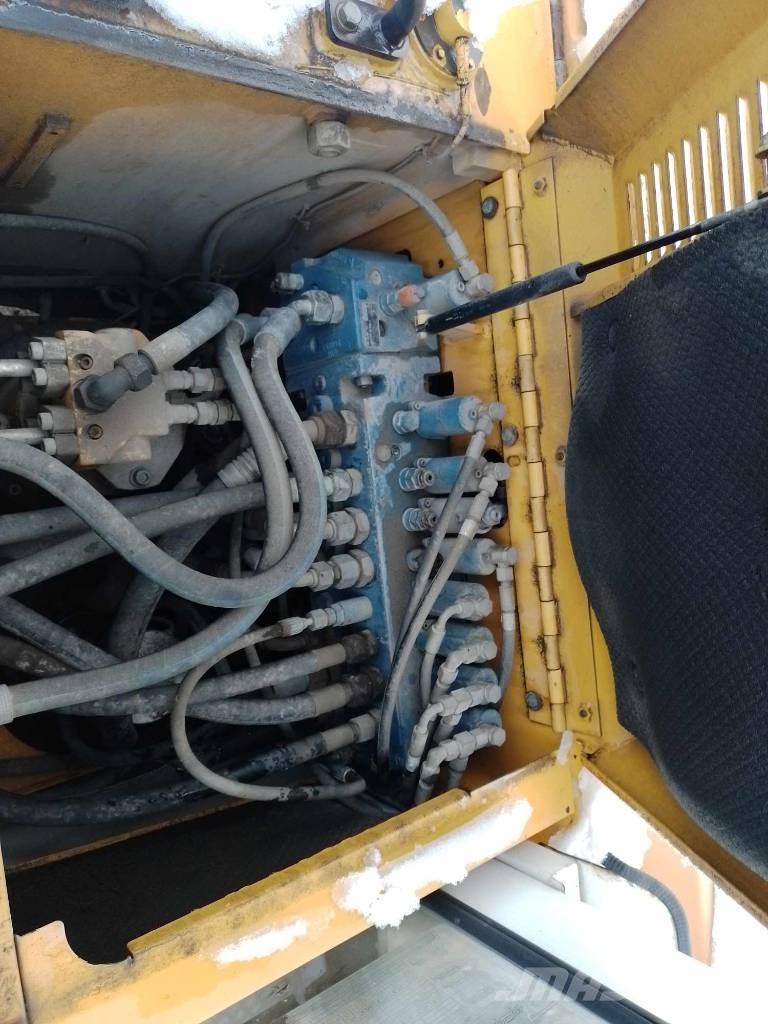 Liebherr A 308 Bagri na kolesih