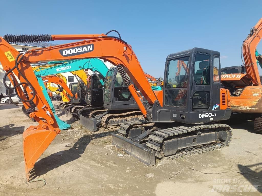 Doosan DH60-7 Mini bagri <7t