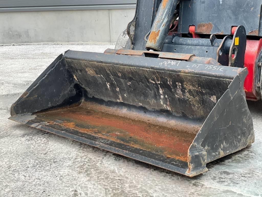 JCB R260 Skid steer mini nakladalci