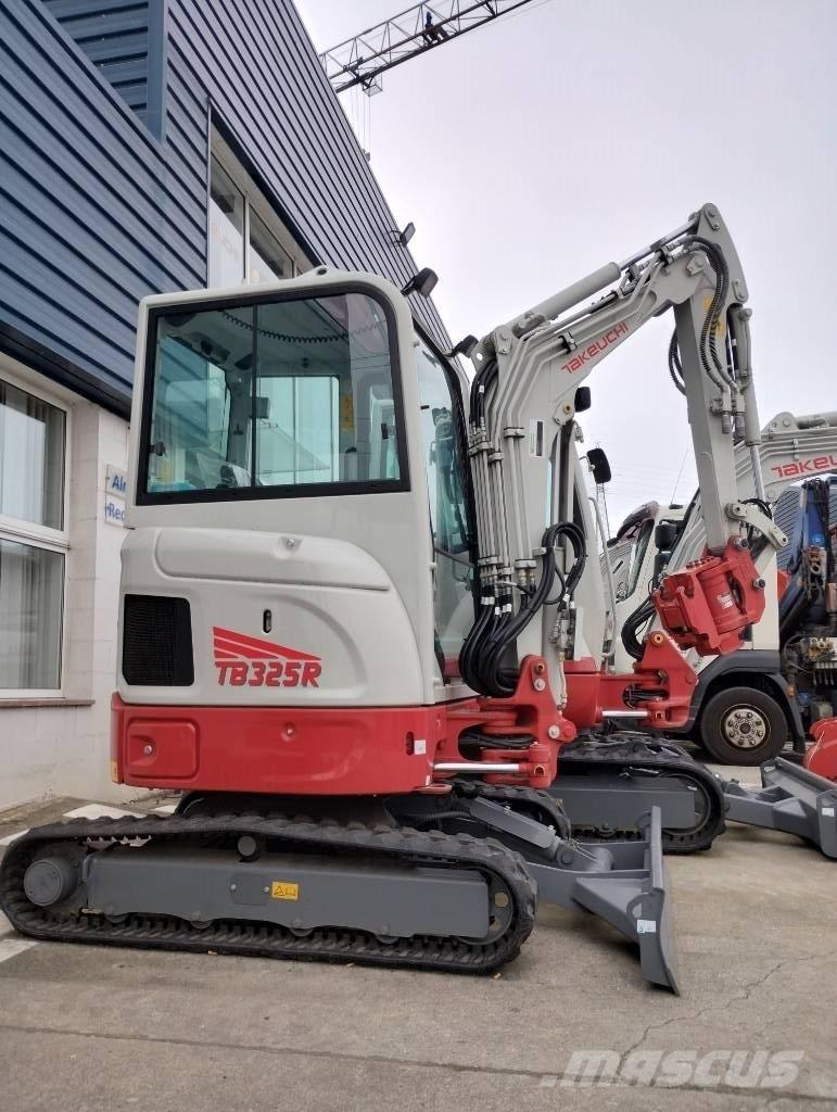 Takeuchi TB 325 R Mini bagri <7t
