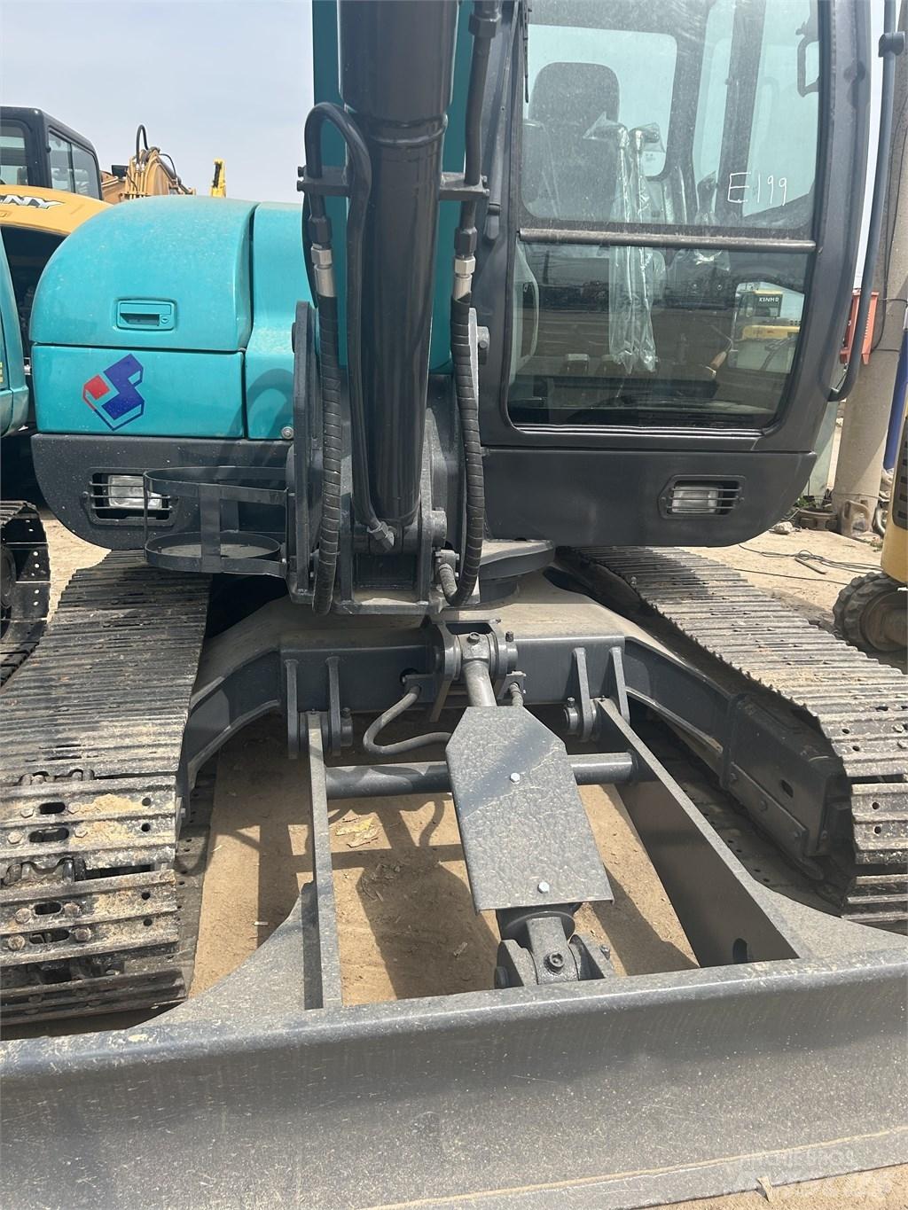 Sunward SWE 90 Bagri goseničarji