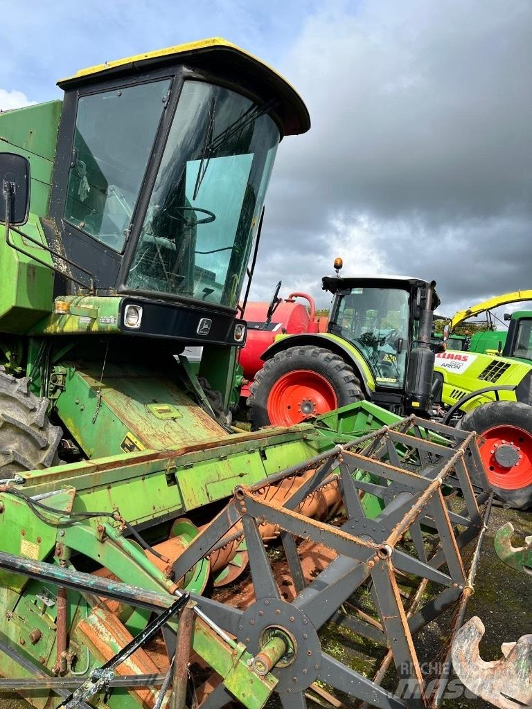 John Deere 1055 Kombajni