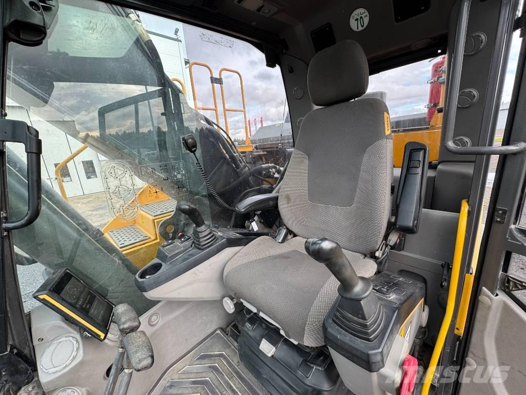Volvo EC 300 E Bagri goseničarji