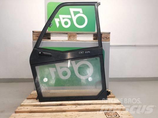 CAT TH417C door Kabine in notranjost