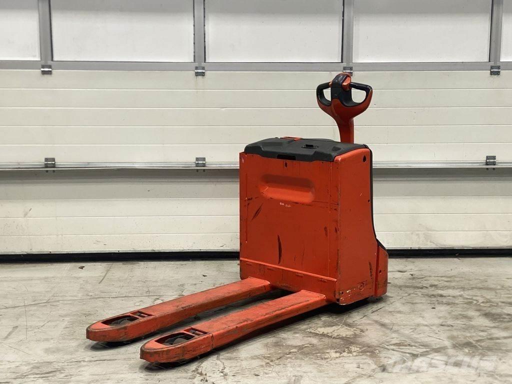 Linde T16 Električni nizko dvižni viličar