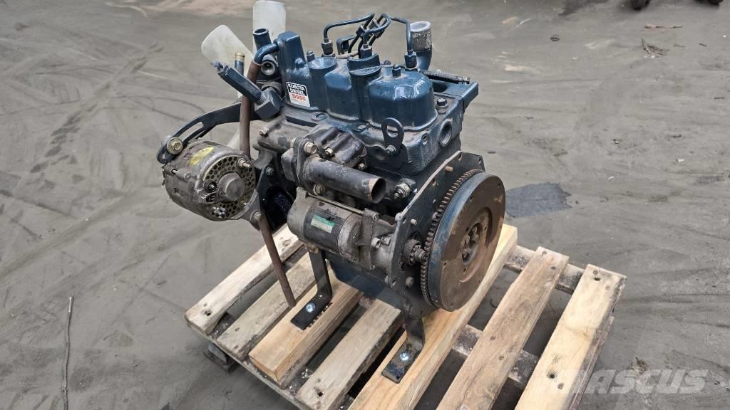 Kubota D 950 Motorji