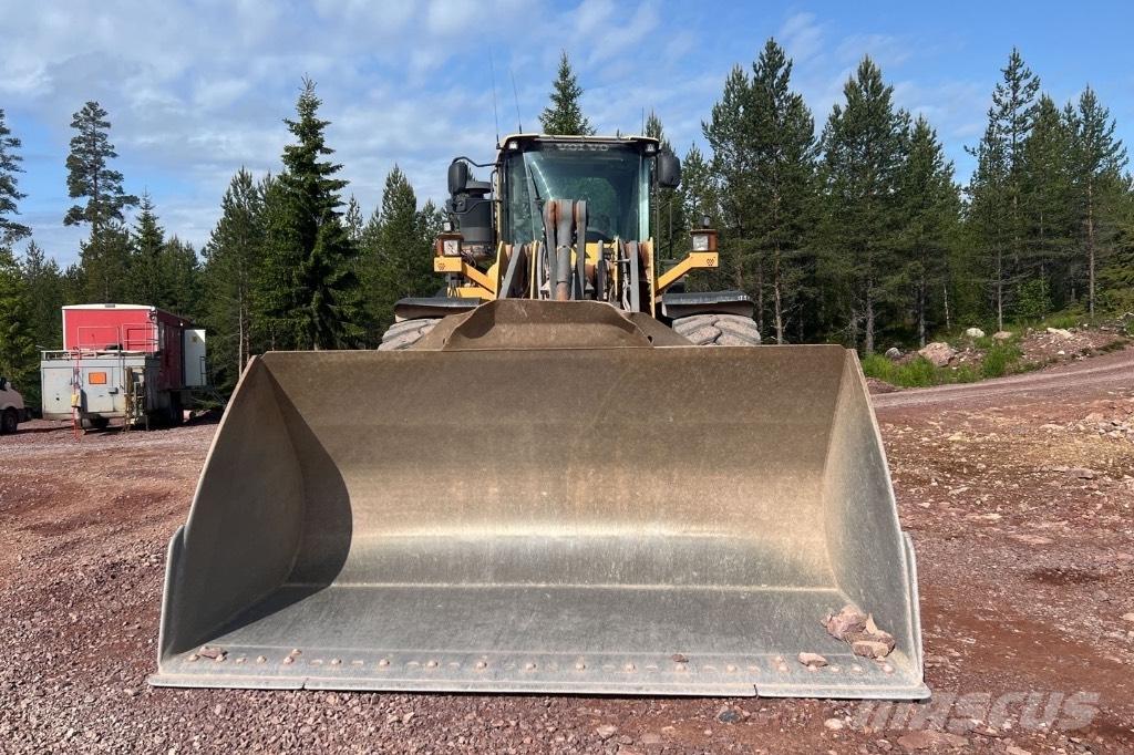 Volvo L 180 G Kolesni nakladalci