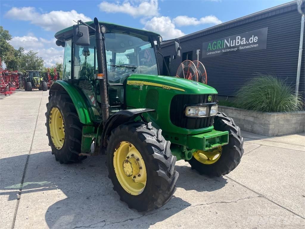 John Deere 5820 Traktorji
