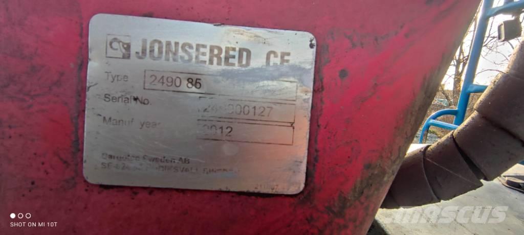 Jonsered 2490 Žerjavi za hlode