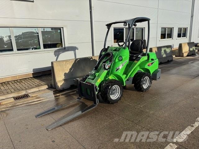 Avant 528 Teleskopski viličarji