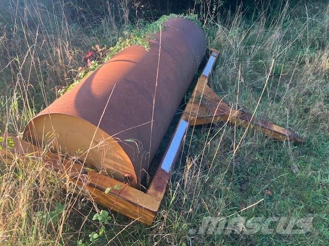  Grays 8ft rolls Valjarji