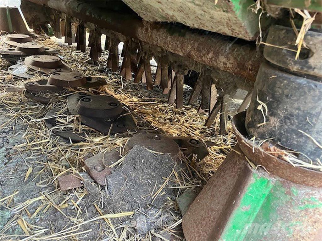 John Deere 131 Druga oprema za žetev krme