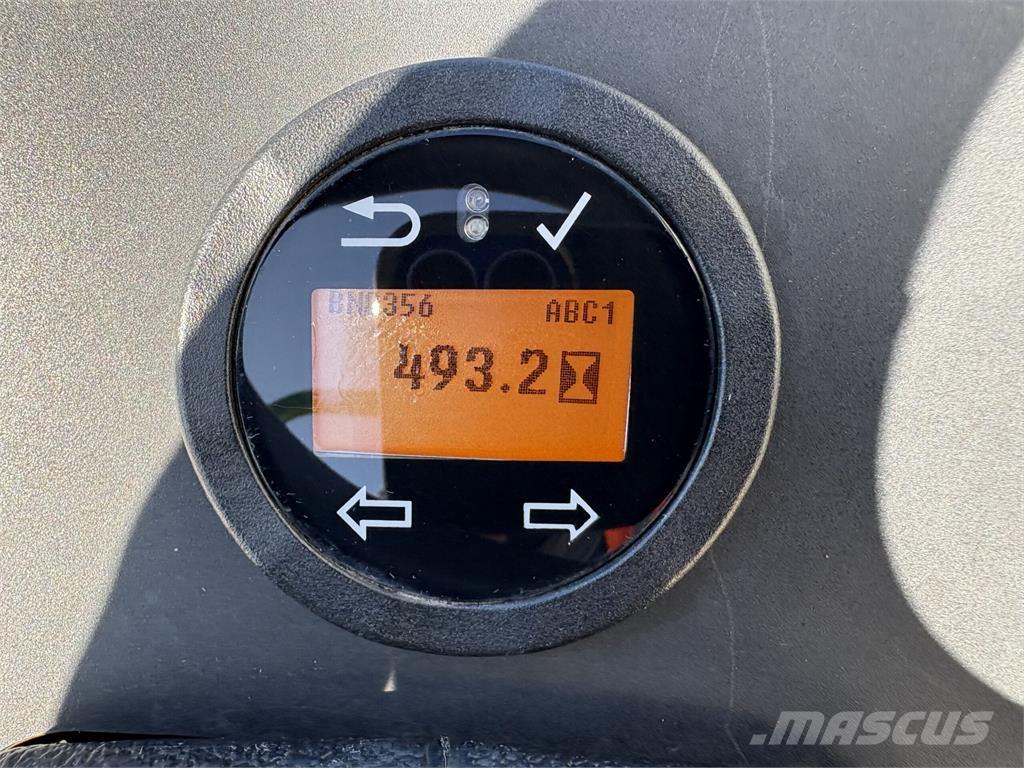 John Deere 1570 Vrtni traktor kosilnice