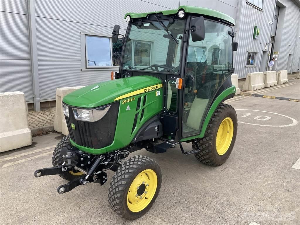 John Deere 2038R Manjši traktorji