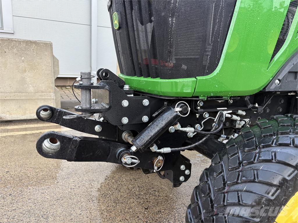 John Deere 2038R Manjši traktorji