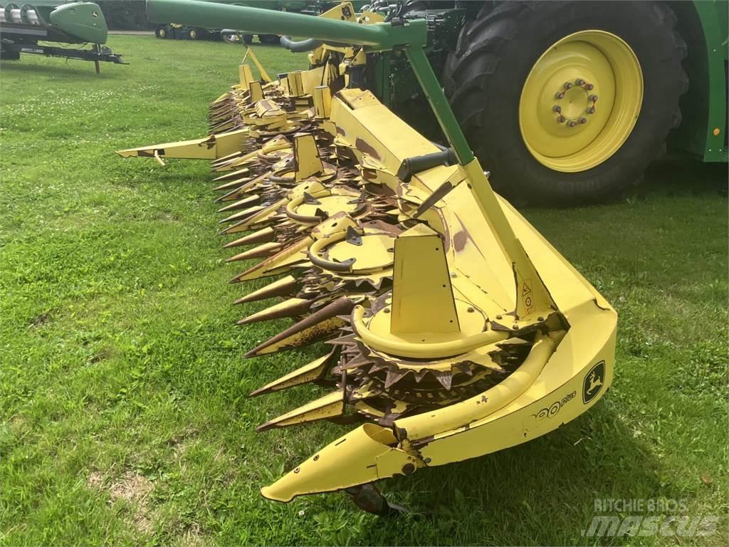 John Deere 390 Plus Stroji za krmo na lastni pogon