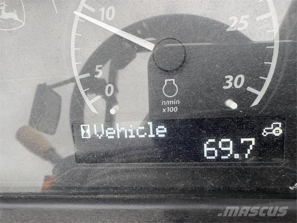 John Deere 4052M Manjši traktorji