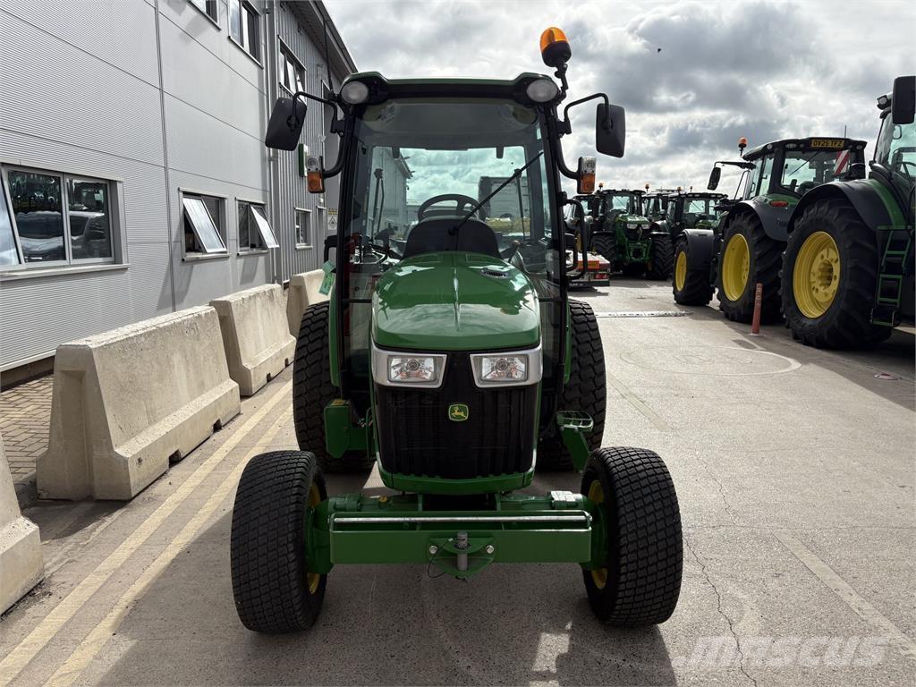 John Deere 4066R Manjši traktorji