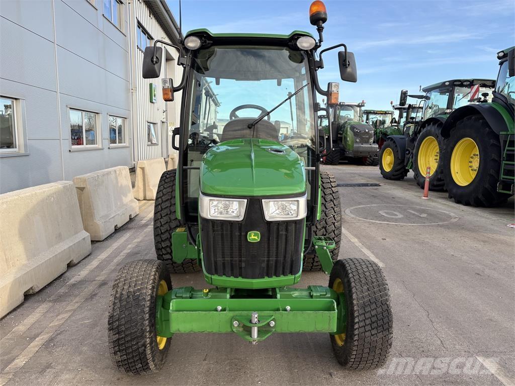 John Deere 4066R Manjši traktorji